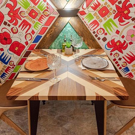 103 Alpine Hotel بانيشيست المظهر الخارجي الصورة