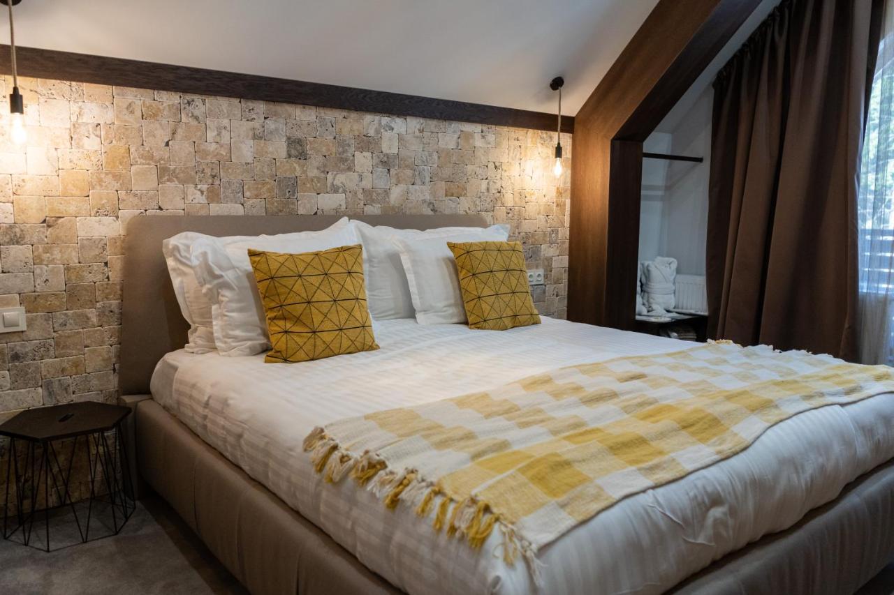 103 Alpine Hotel بانيشيست المظهر الخارجي الصورة